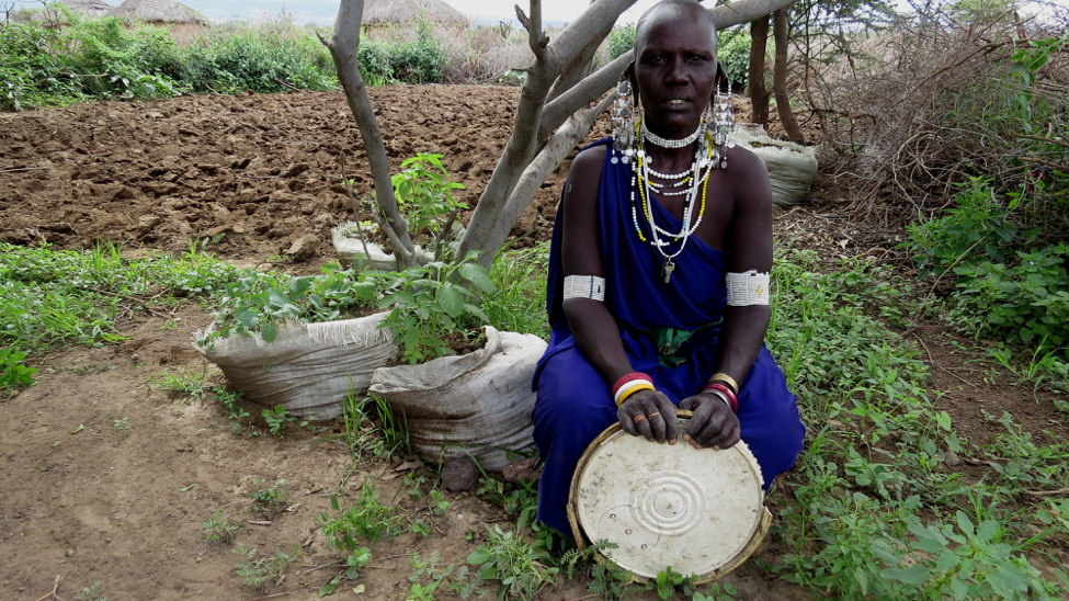 Nengipa with her sack gardens.