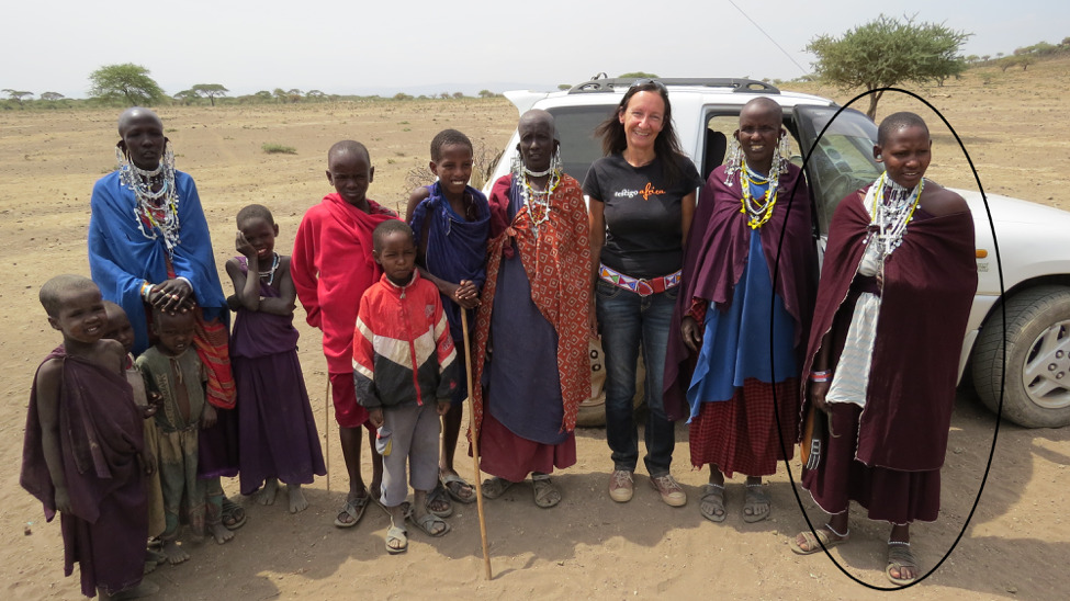 Nosim pictured with other project participants greeting arrival of Testigo's founder.